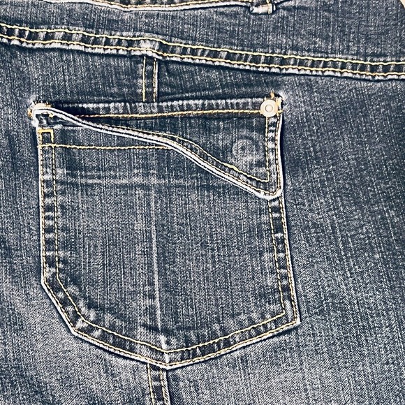 Venezia women's denim cotton pockets decorative seams Bermuda shorts 18/16 pics - Picture 13 of 16